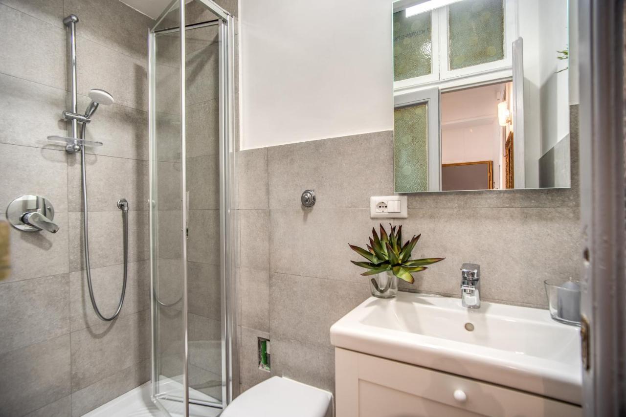 Lovely Renovated Flat By Vatican Rome Bagian luar foto