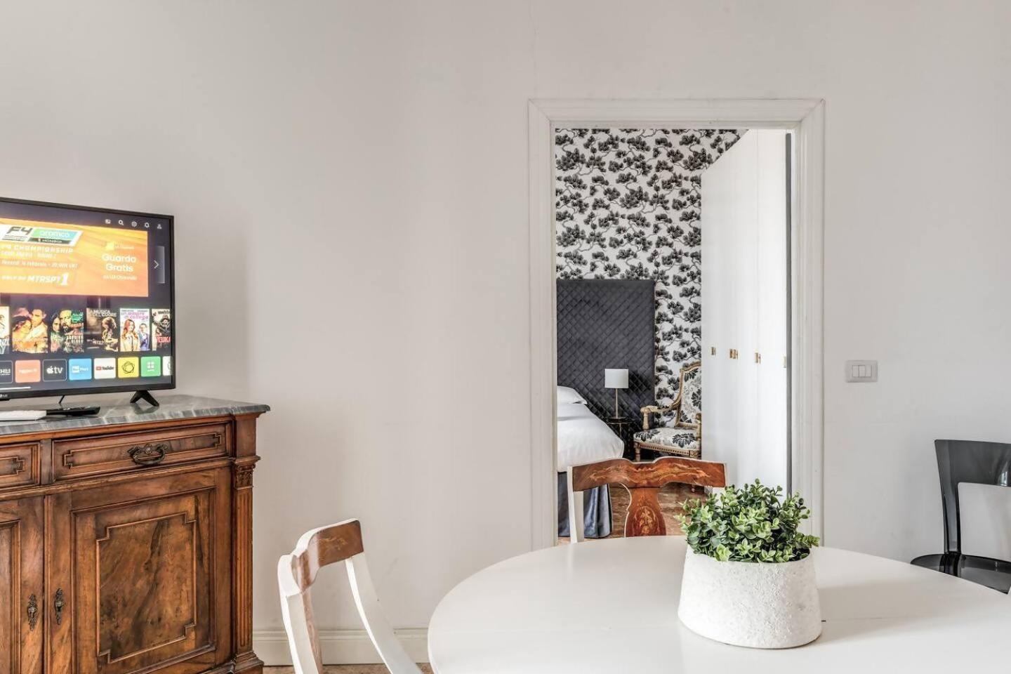 Lovely Renovated Flat By Vatican Rome Bagian luar foto