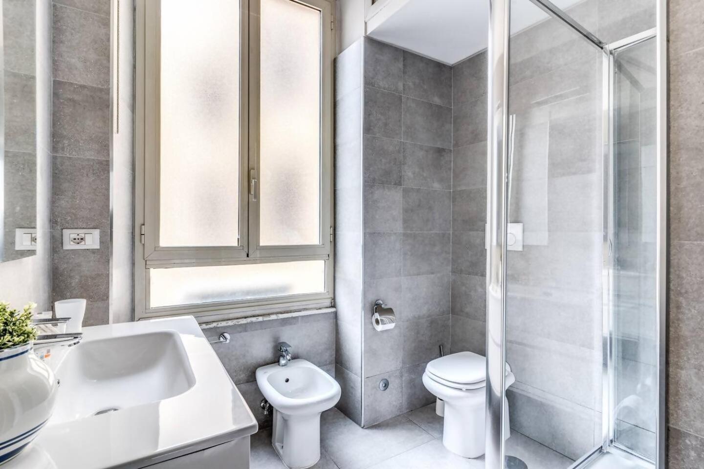 Lovely Renovated Flat By Vatican Rome Bagian luar foto